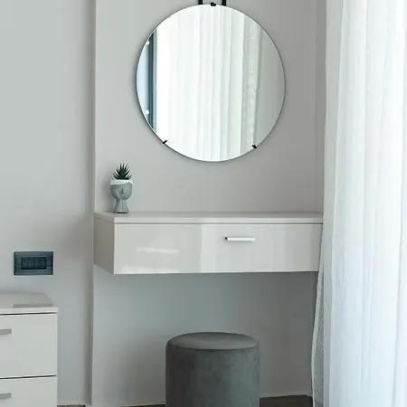 Del Mar Luna - Bychoice * Mamaia